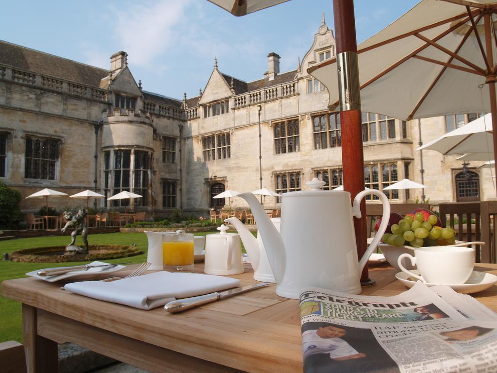 Rushton Hall Hotel And Spa Кетеринг Экстерьер фото
