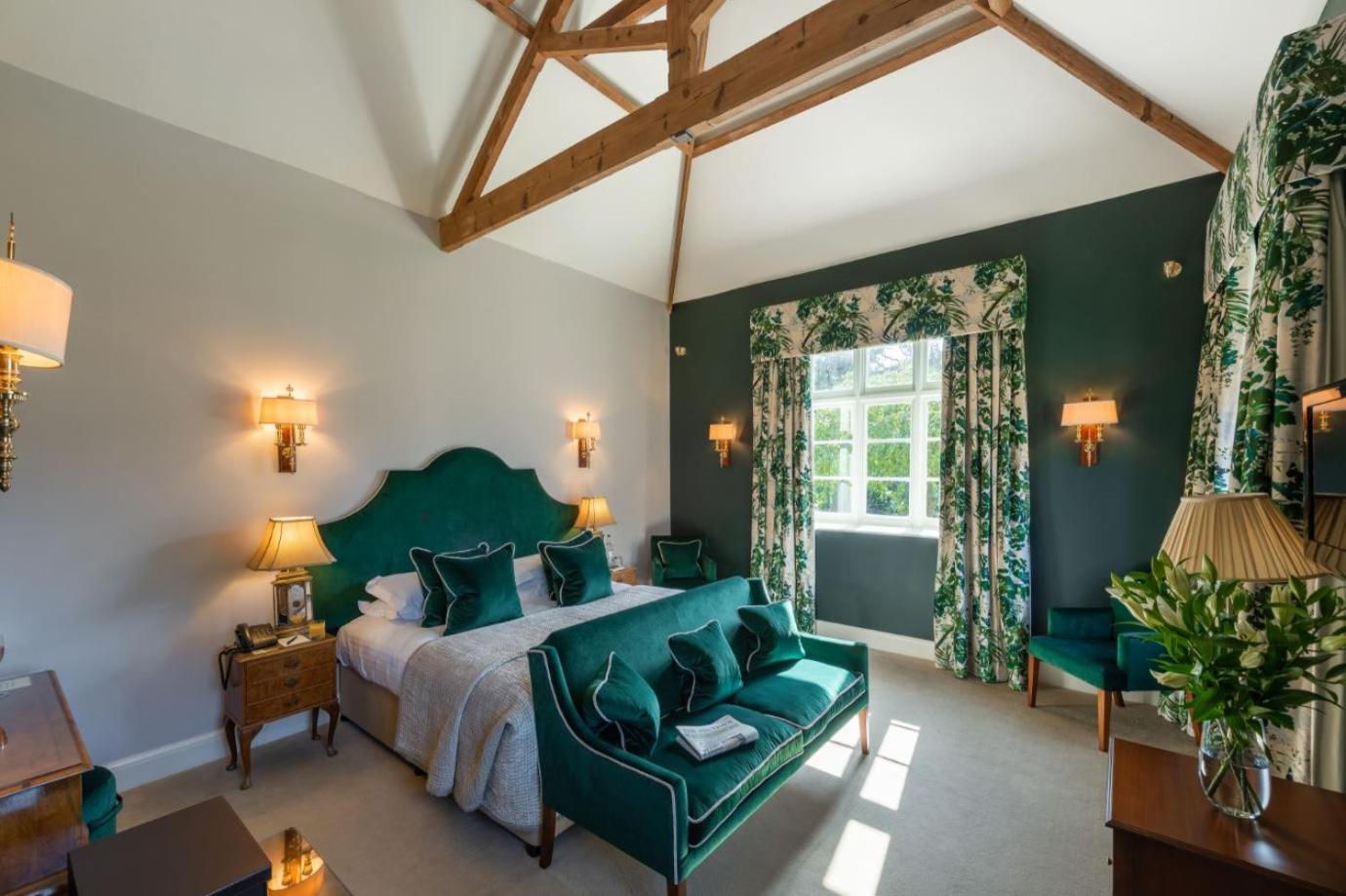 Rushton Hall Hotel And Spa Кетеринг Экстерьер фото
