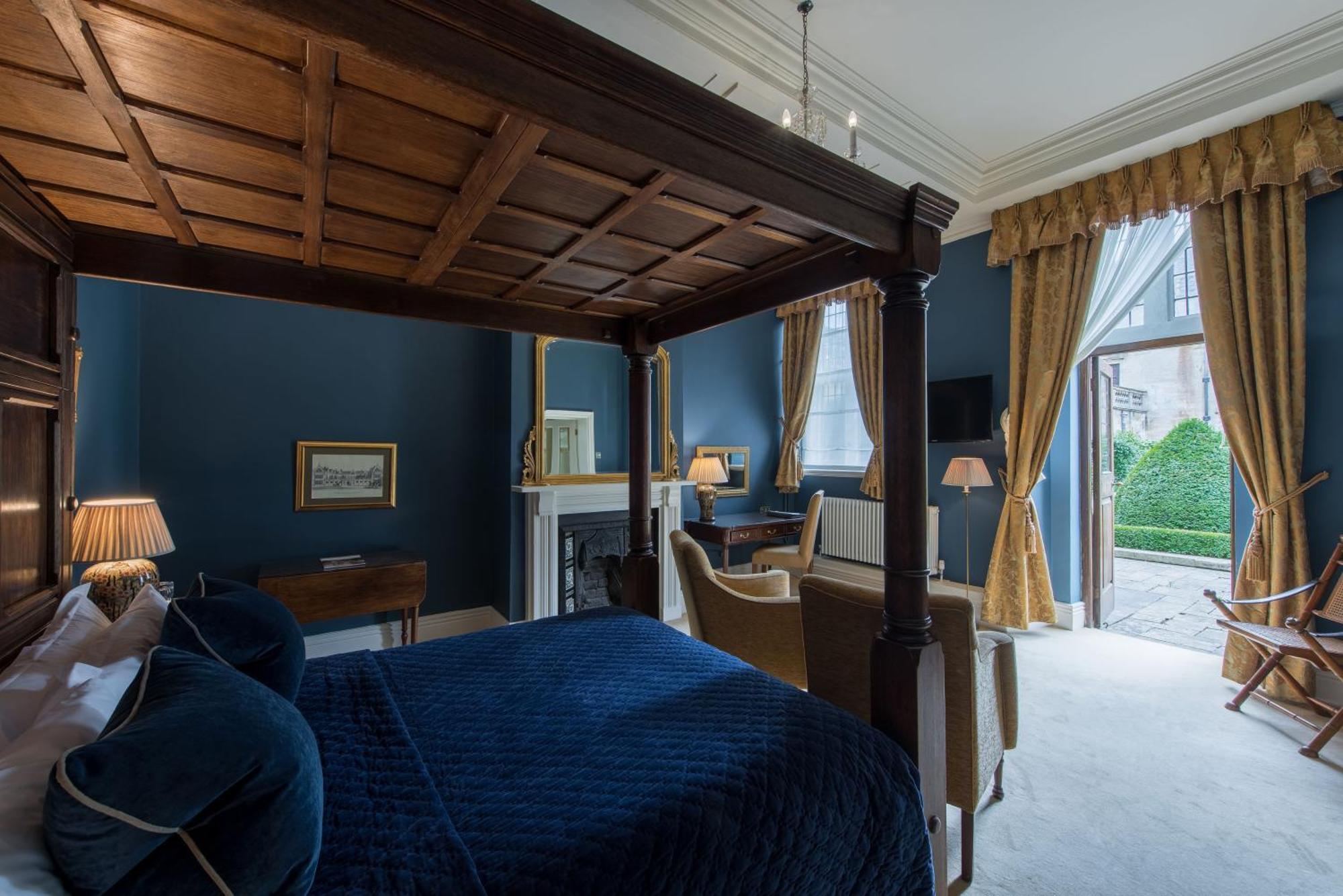 Rushton Hall Hotel And Spa Кетеринг Экстерьер фото