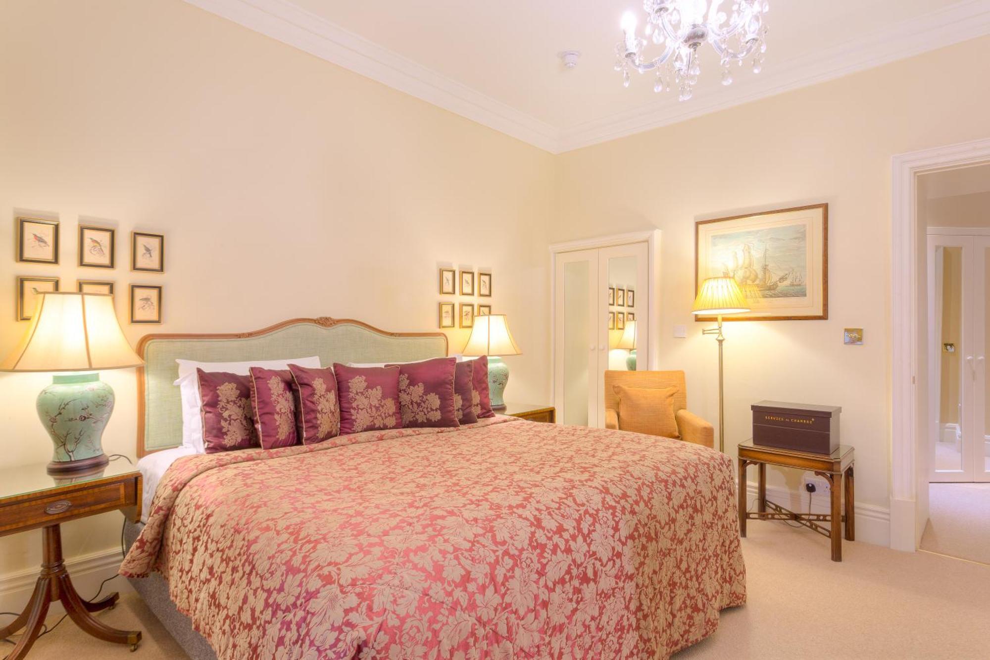Rushton Hall Hotel And Spa Кетеринг Экстерьер фото
