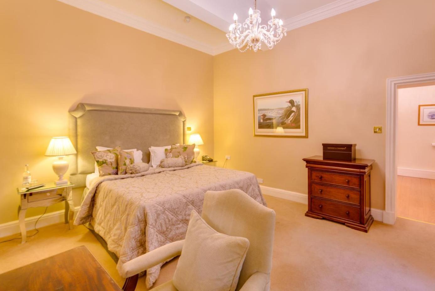 Rushton Hall Hotel And Spa Кетеринг Экстерьер фото