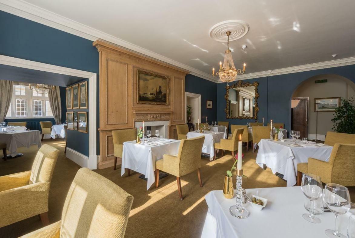 Rushton Hall Hotel And Spa Кетеринг Экстерьер фото