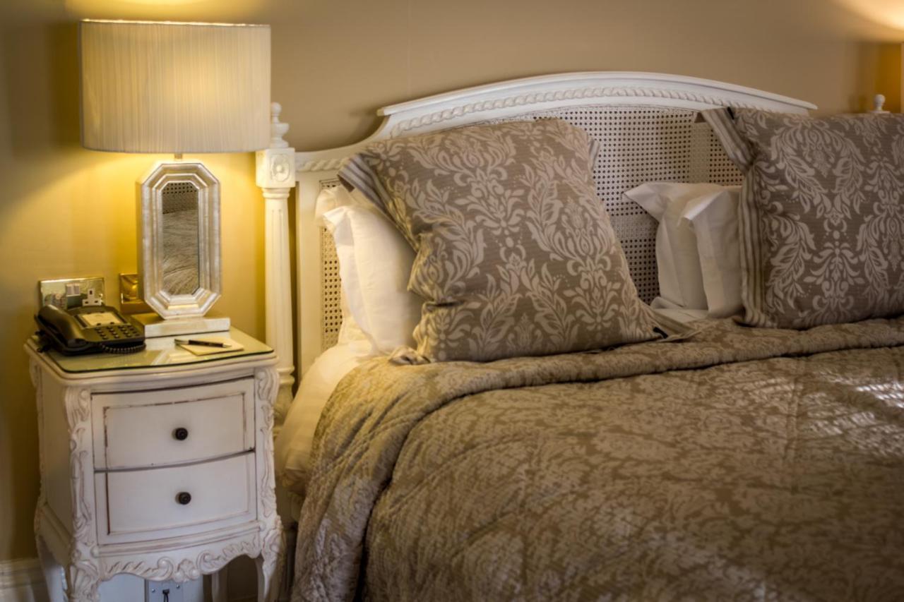 Rushton Hall Hotel And Spa Кетеринг Экстерьер фото