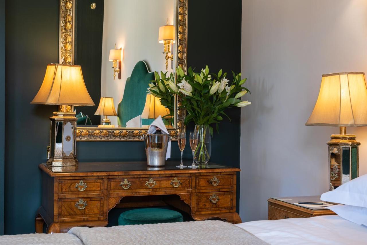 Rushton Hall Hotel And Spa Кетеринг Экстерьер фото