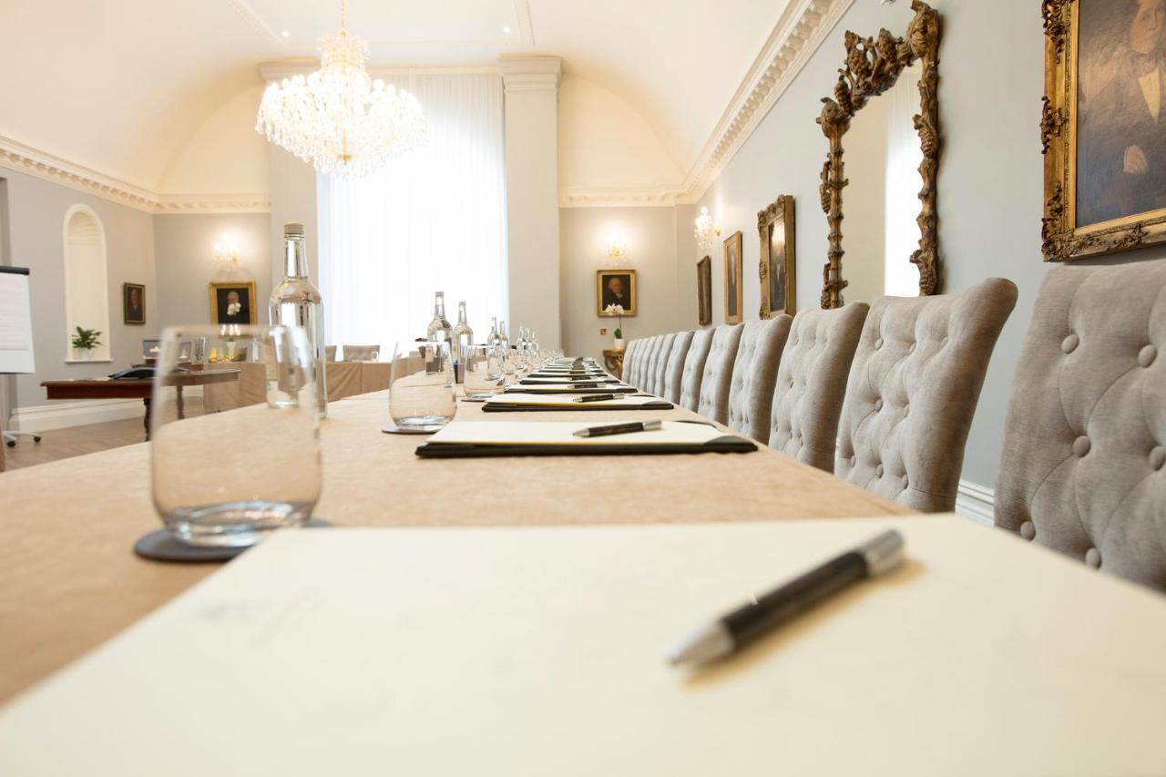 Rushton Hall Hotel And Spa Кетеринг Экстерьер фото
