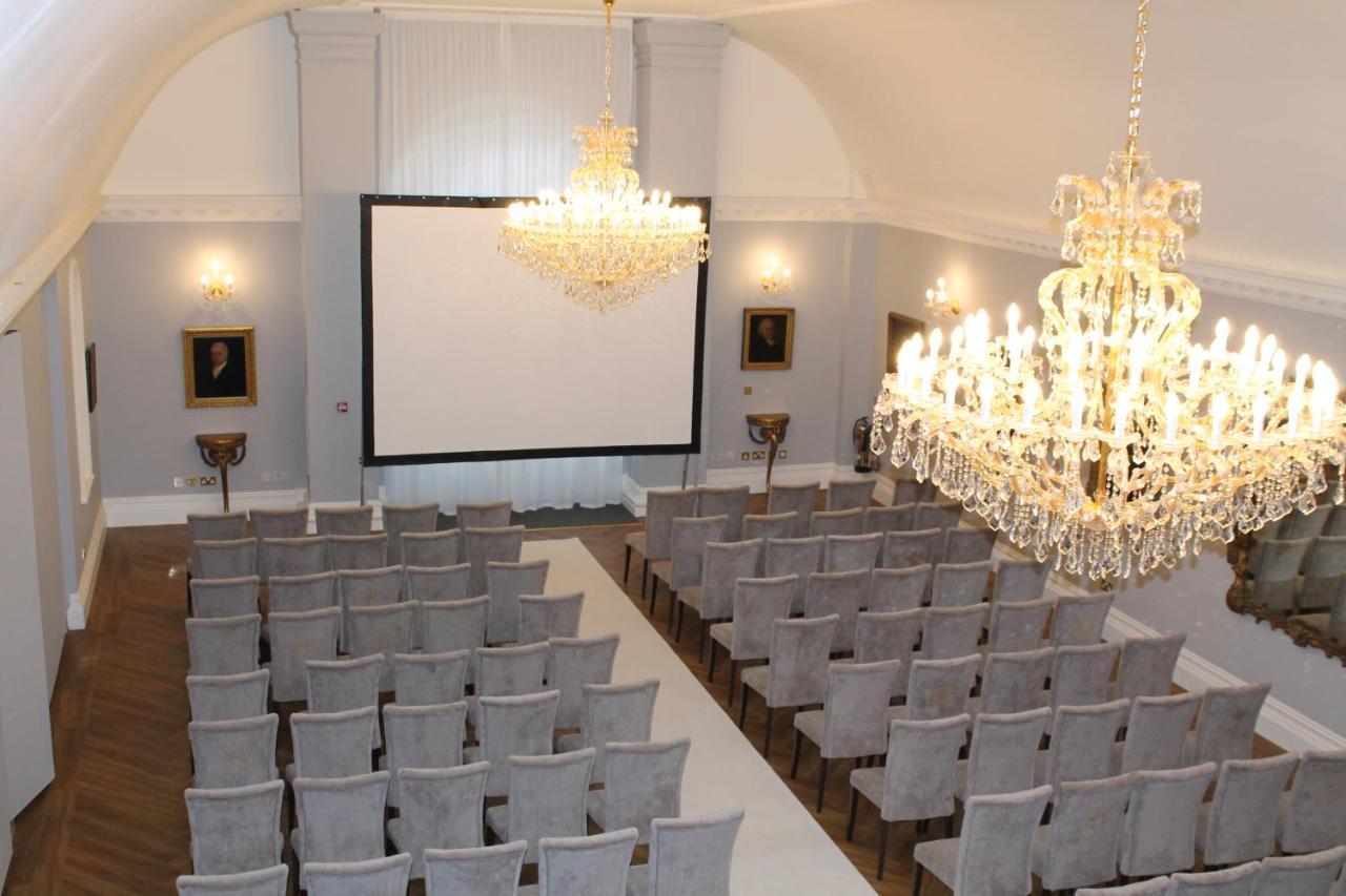 Rushton Hall Hotel And Spa Кетеринг Экстерьер фото